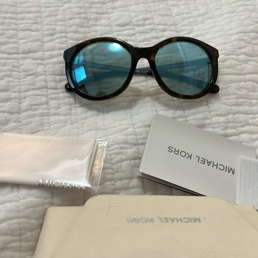 Michael Kors sunglasses with case and cleaning cloth